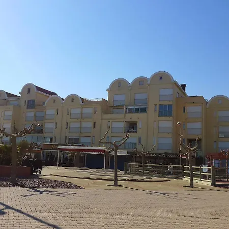Apartment Les Maisons De La Plage-3 By Interhome Narbonne-Plage